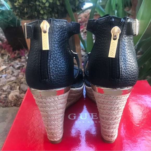 GUESS Janessa Core Wedge - Picture 4 of 7